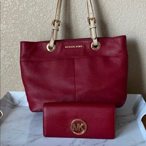 Michael Kors purse and wallet set